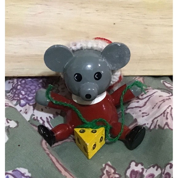 Vintage Dakin & Co. Mouse with Cheese Christmas Tree Ornament 1980 San Francisco - Picture 1 of 4